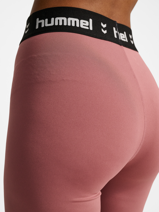 hmlPULSE MID WAIST SHORT TIGHTS, WISTFUL MAUVE, model