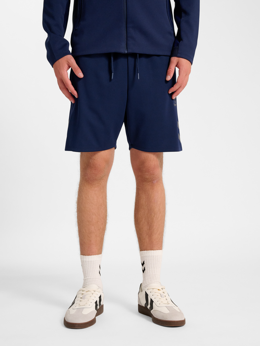 hmlCIMA 2.0 SHORTS, MARINE, model