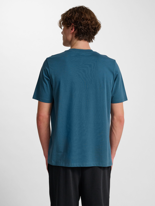 hmlPULSE T-SHIRT, STARGAZER, model