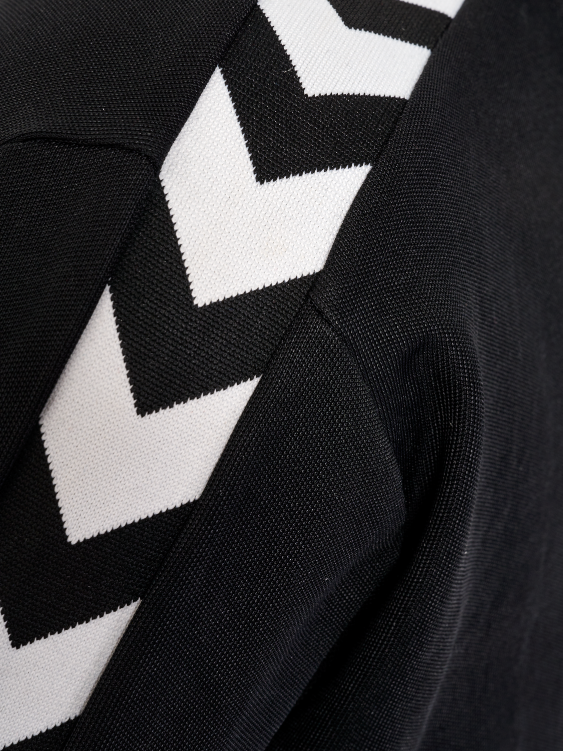 hmlARCHIVE REGULAR POLY ZIP JACKET, BLACK, packshot