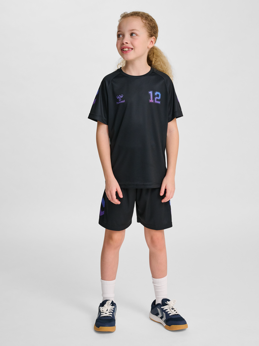 hmlSHIMMER T-SHIRT S/S, BLACK/CAYENNE, model