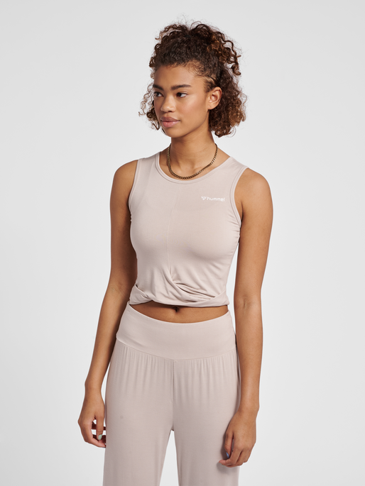 hmlMT FIONA TOP, CHATEAU GRAY, model