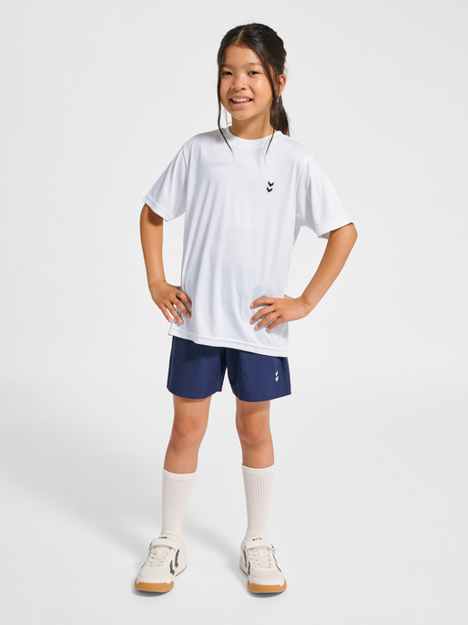 hmlJR PULSE TRAINING T-SHIRT, WHITE, model