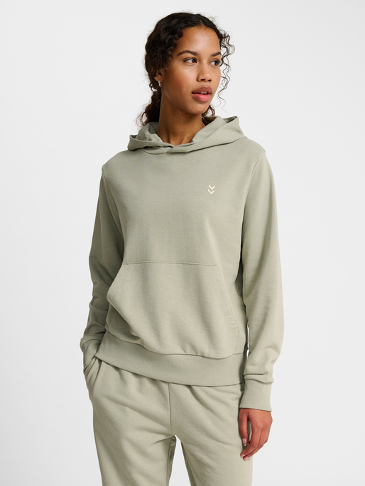 hmlPULSE W SWEAT HOODIE, SEAGRASS, model