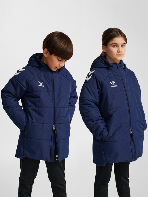 hmlLEAD 2.0 BENCH JACKET KIDS, MARINE, model
