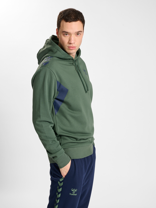 hmlSTALTIC COTTON HOODIE, 6770, model