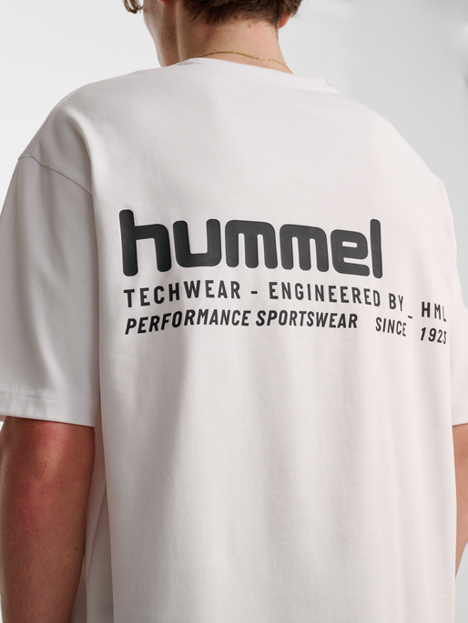 hmlHIIT LOOSE T-SHIRT S/S, WHITE, model