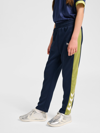 hmlJR GOAL PANTS, DRESS BLUES, model