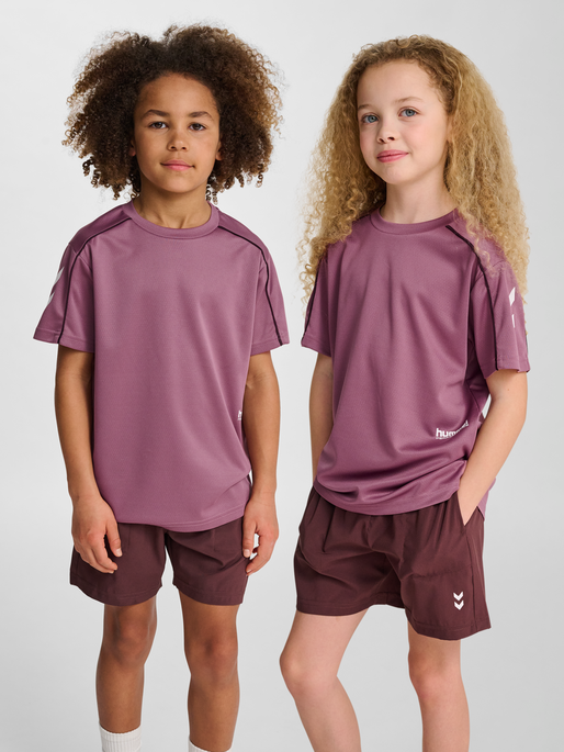 hmlJR T-SHIRT S/S, WISTFUL MAUVE, model