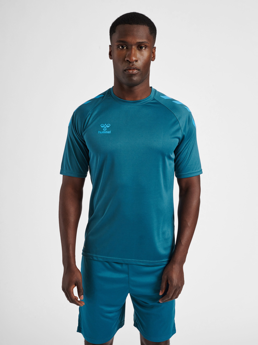hmlCORE XK CORE POLY T-SHIRT S/S, BLUE CORAL, model