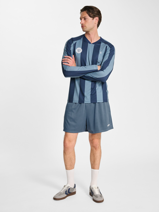 hmlPULSE MESH SHORTS, BLUE MIRAGE, model