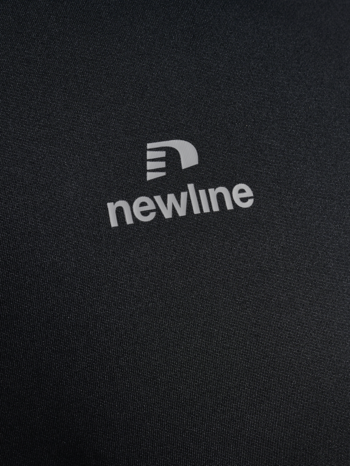 nwlBEAT T-SHIRT L/S, BLACK, packshot