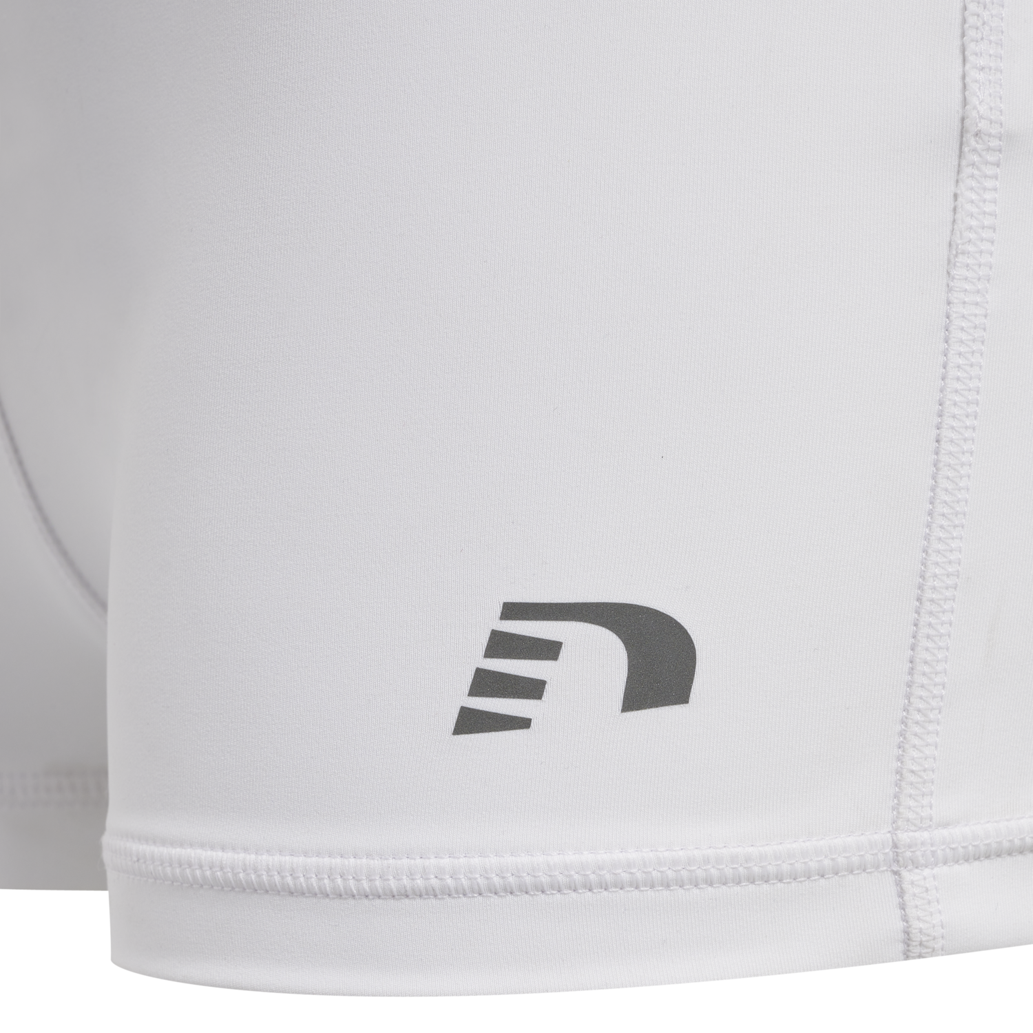 WOMEN CORE ATHLETIC HOTPANTS, WHITE, packshot